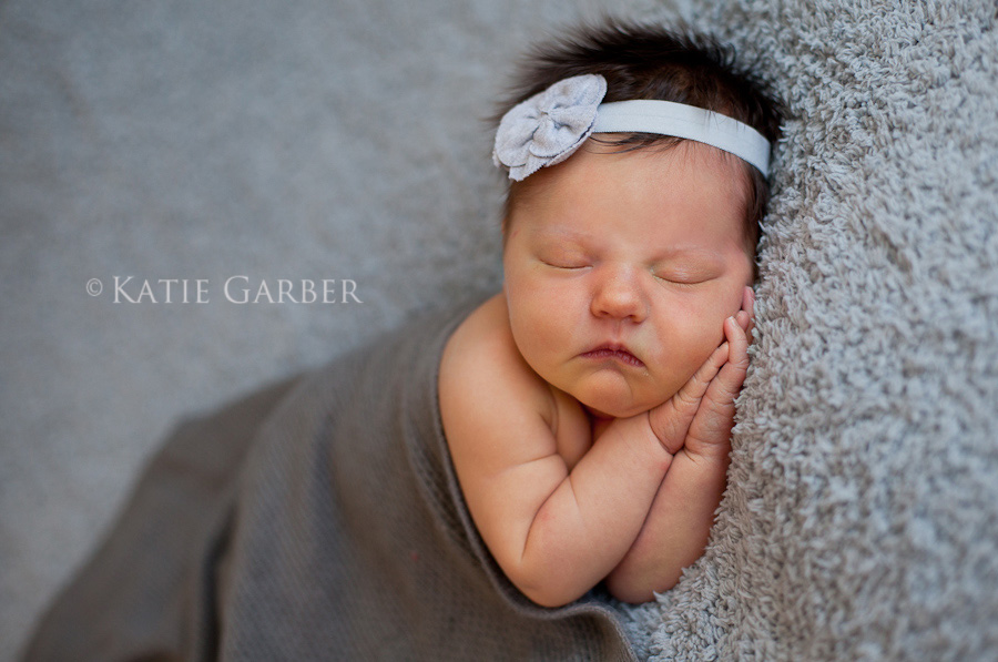 gray wrap and headband