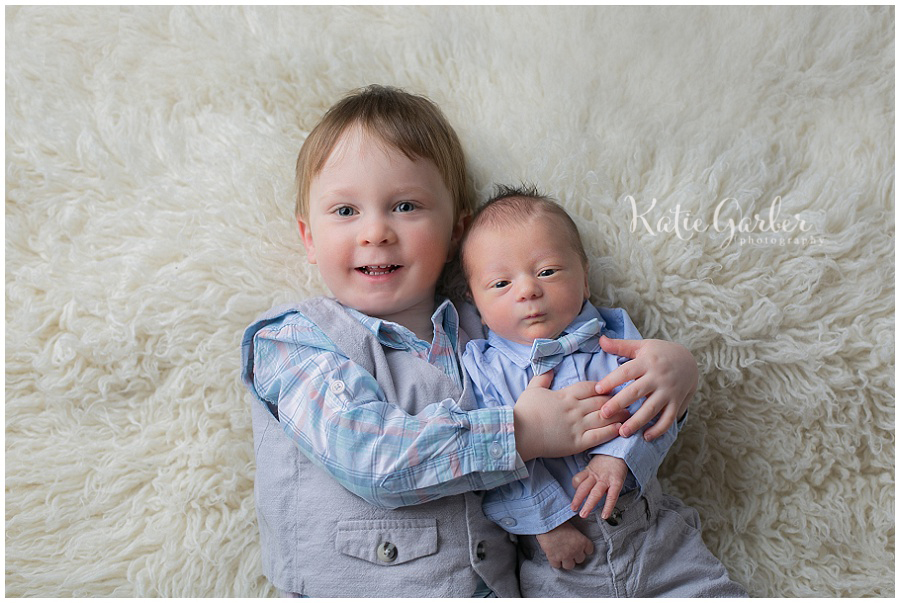 newborn sibling flokati