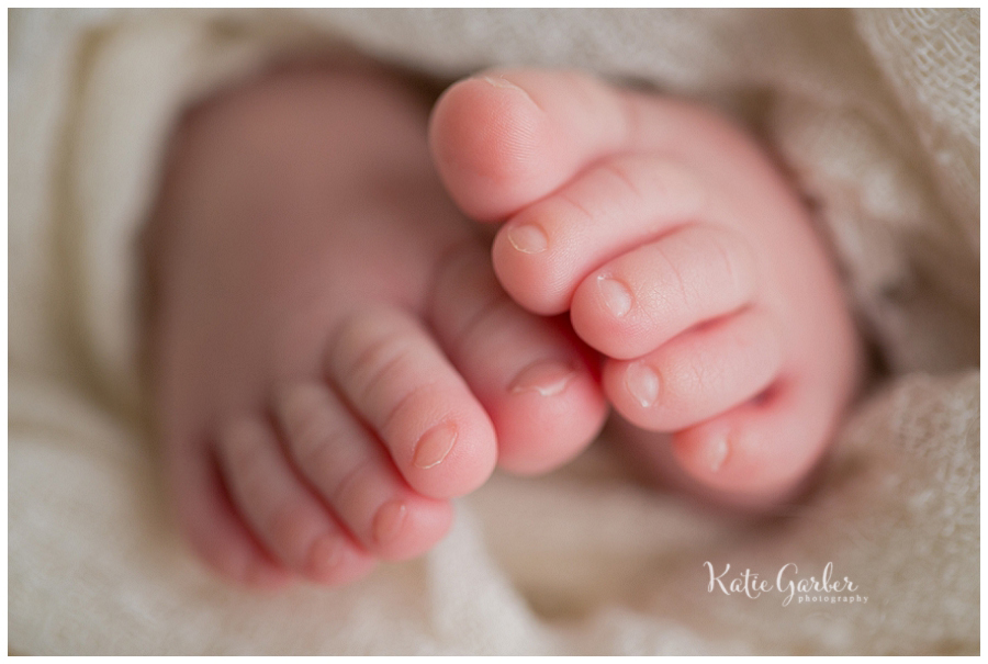newborn toes macro closeup
