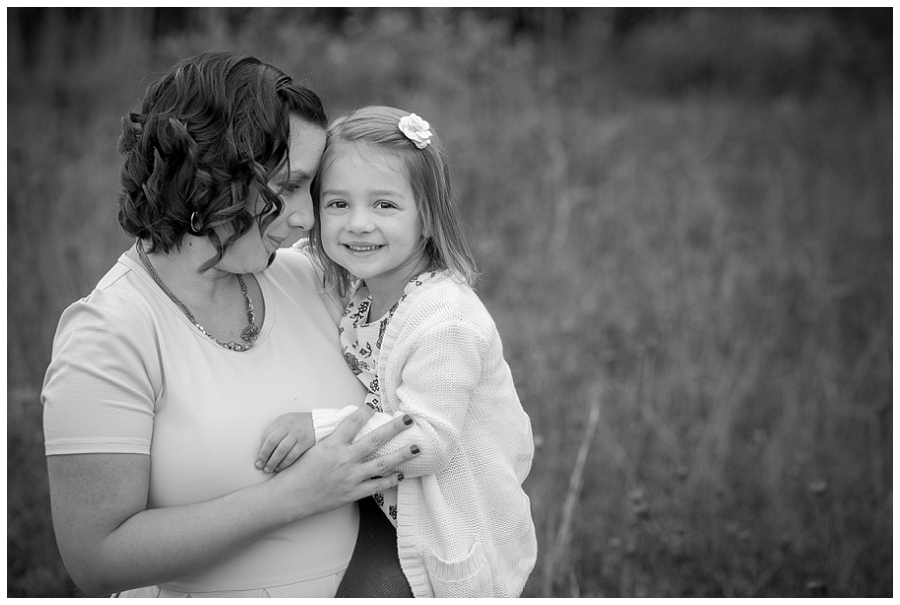 mother-daughter-pose